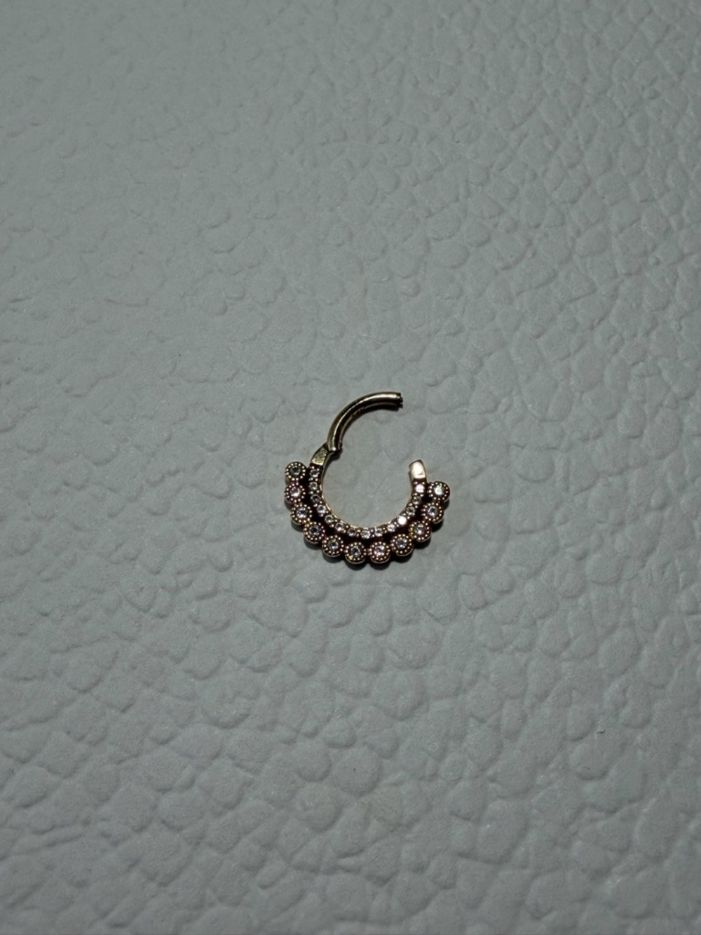 14kt yellow gold BVLA clicker